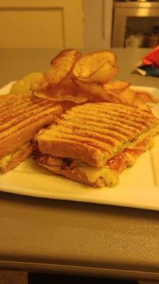 New Chicken pesto panini with chips