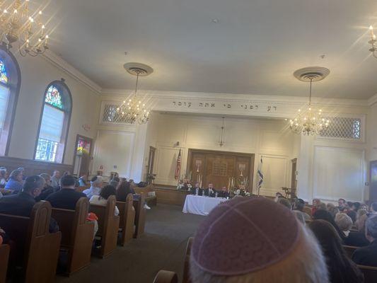 Dialogue among rabbis of Temple Israel, Temple Beth-el, Great Neck Synagogue