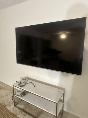 TV hung