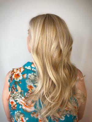 Summer blondes are beautiful!