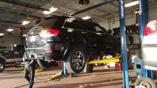 My 2015 Jeep Grand Cherokee getting SRT rims.