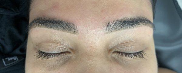 Brow wax & shaping