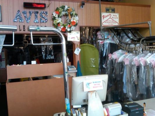 Avis Cleaners & Shirt Launderers