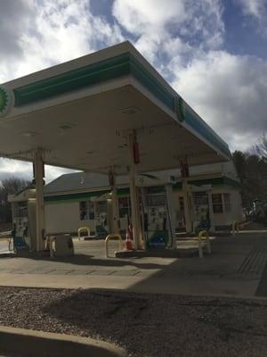 BP Gas Station of Bellingham -- 1029 South Main Street / Route 126, Bellingham              Station