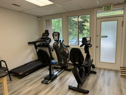 Our treadmill, bike and upper body ergometer