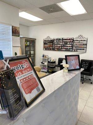 Waiting Room/ Nail Room here @maiplace4u