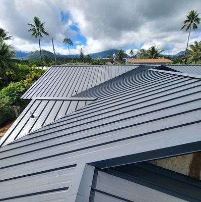 Standing seam roof