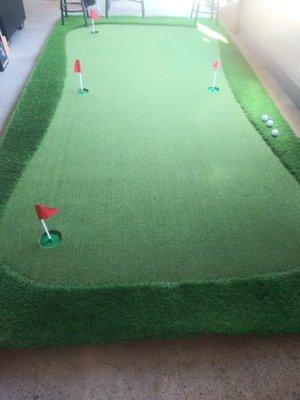 Indoor putting area