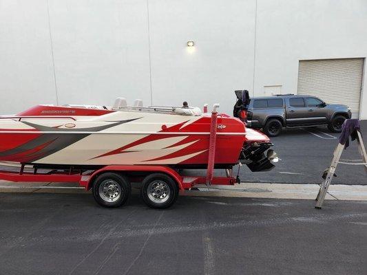 Huntington Beach, Speedboat Seal