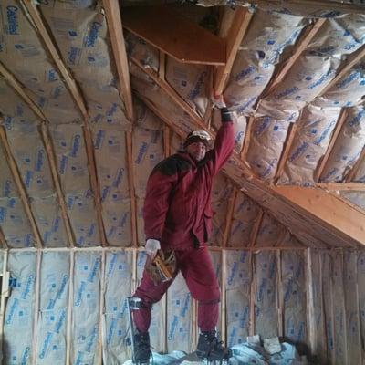 Spray Foam Insulation NYC. is Installing Fiberglass Batts at: 83 Douglas Rd, Staten Island, NY