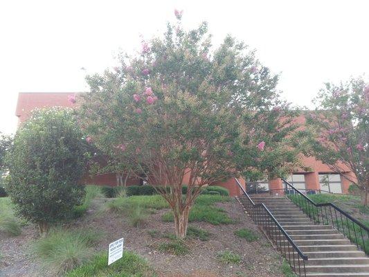 GORDON COLLEGE campus building in Barnesville, Georgia.