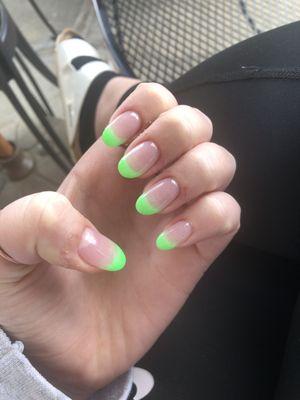 nails