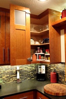 corner cabinet with no wasted space.