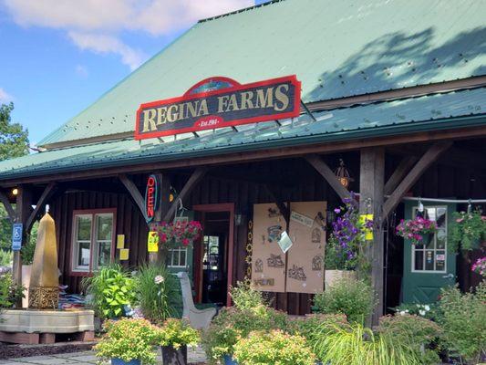 Regina Farms