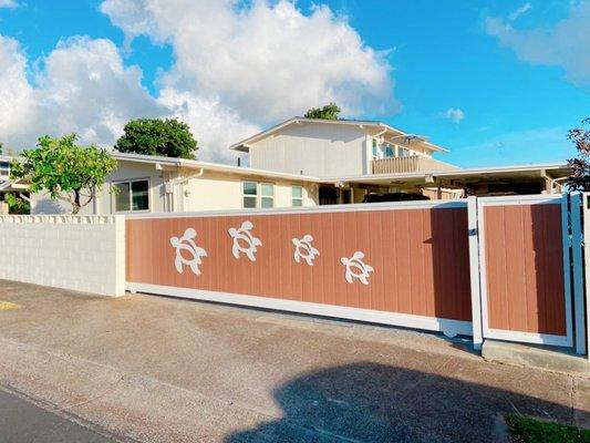 My new gate! I wanted the exact gate that he built for me that I lost in my divorce! #winning