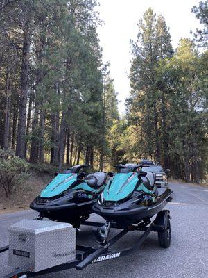 Beautiful Rollins lake with the kawasaki jet skis!