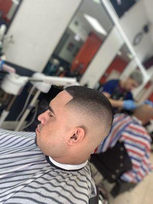 Fade súper limpio si quieres algo así llámame  3053052774