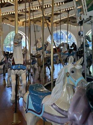 Merry -go-round