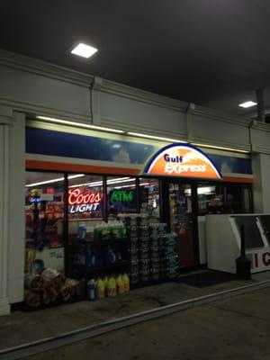 Walpole Gulf -- 975 Providence Highway / Route 1, Walpole                 Convenience Store