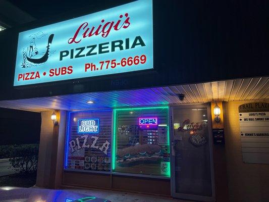 Luigi's Pizza