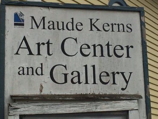 Maude Kerns Art Center