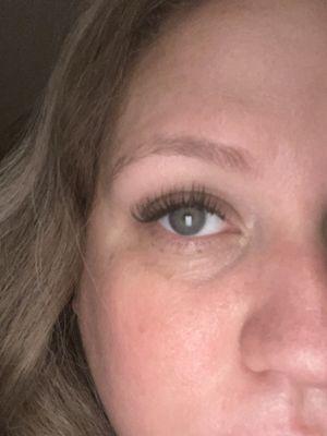 Hybrid lash extensions by Kyra, I'm obsessed!!