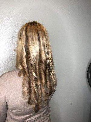 Reverse Balyage done at Amore Salon by Ai and Mai fabulous use of color. Great work ladies!