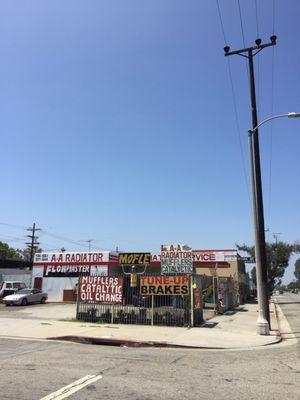 Corner of Jefferson Blvd and Victoria Ave