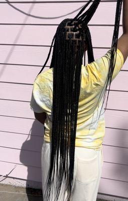 Medium Knotless Braids