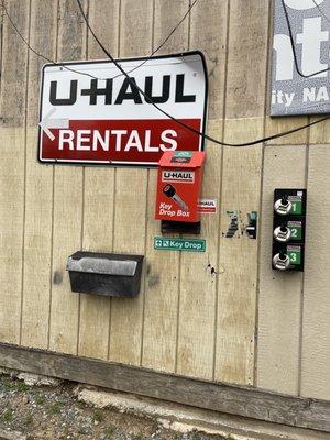 U-Haul Neighborhood Dealer