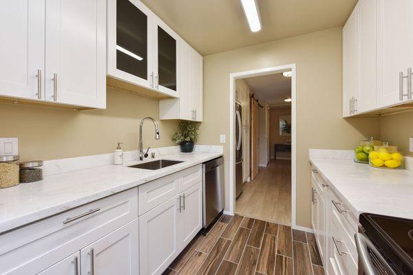 Upgraded Kitchen my picks and design:)
  Water Gate Community in Emeryville