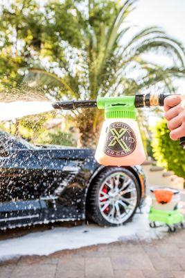 Give your vehicle a foam bath with the easy to use foam gun! Hooks up to a regular garden hose