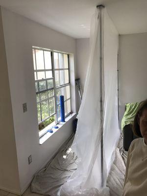 Zip bag preparation before the removal of existing window