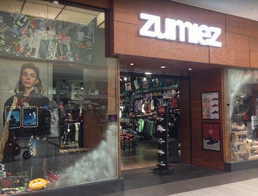 Zumiez