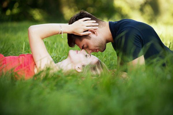 Romantic date time! Paint what you both feel on a shared canvas!