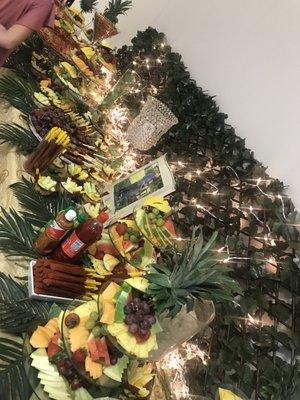 Fruta Table