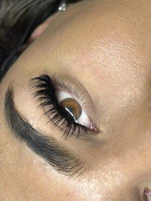 Hybrid Lashes Add Wisps