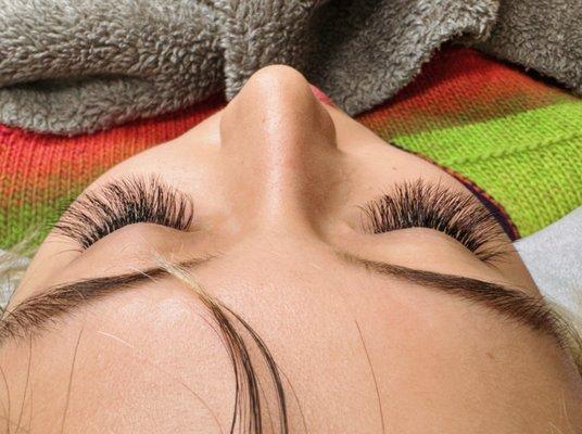 Hybrid Lash Extensions