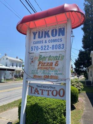 Yukon Cards & Comics