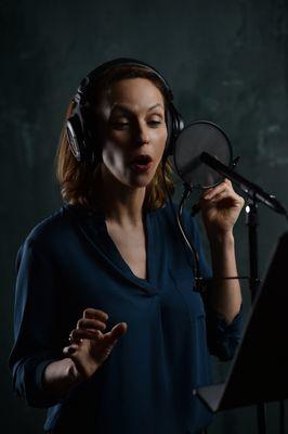 Lili enunciating words! Lili performs and records professional business and educational narrations from her home studio in Los Angeles.