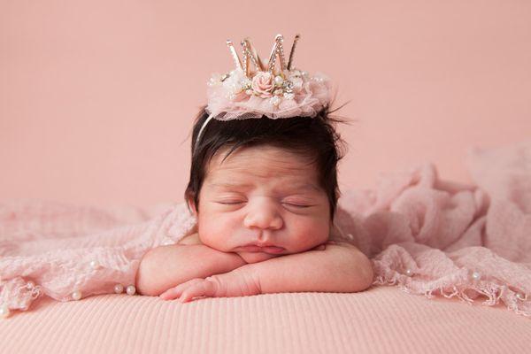 Princess Newborn Session

Stephanie Jane Portraits: Bergen County Newborn Photography