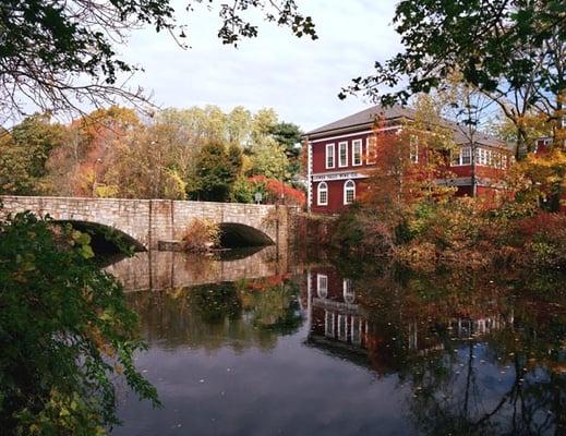 Lower Falls Wine Company