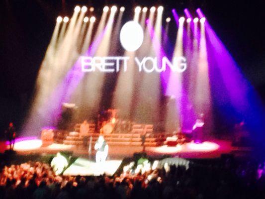 Brett Young concert