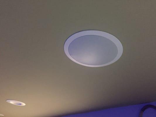 In ceiling speaker