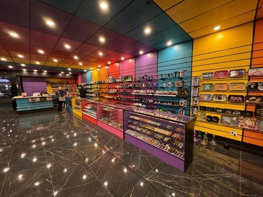 Headstock Smoke Shop playa Del Rey LAX LMU