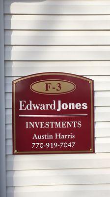 Edward Jones - Financial Advisor: Austin Harris