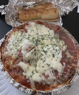 Baked Ziti with Meatballs and Garlic Bread