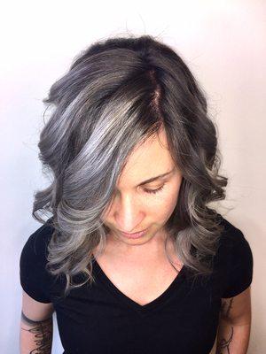 Gray hair with shadow root on pre bleached hair