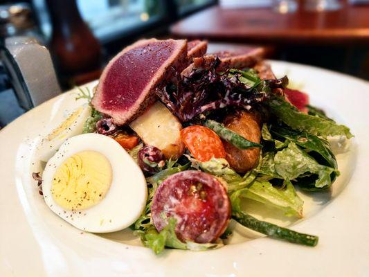 salade nicoise fromlunch prix fixe $32 for 2 - it's a deal!