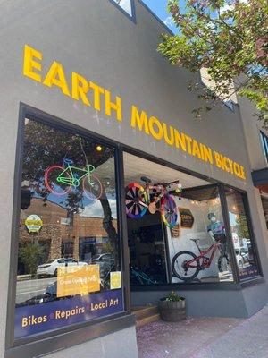 Earth Mountain Bicycle located in downtown Brevard, NC